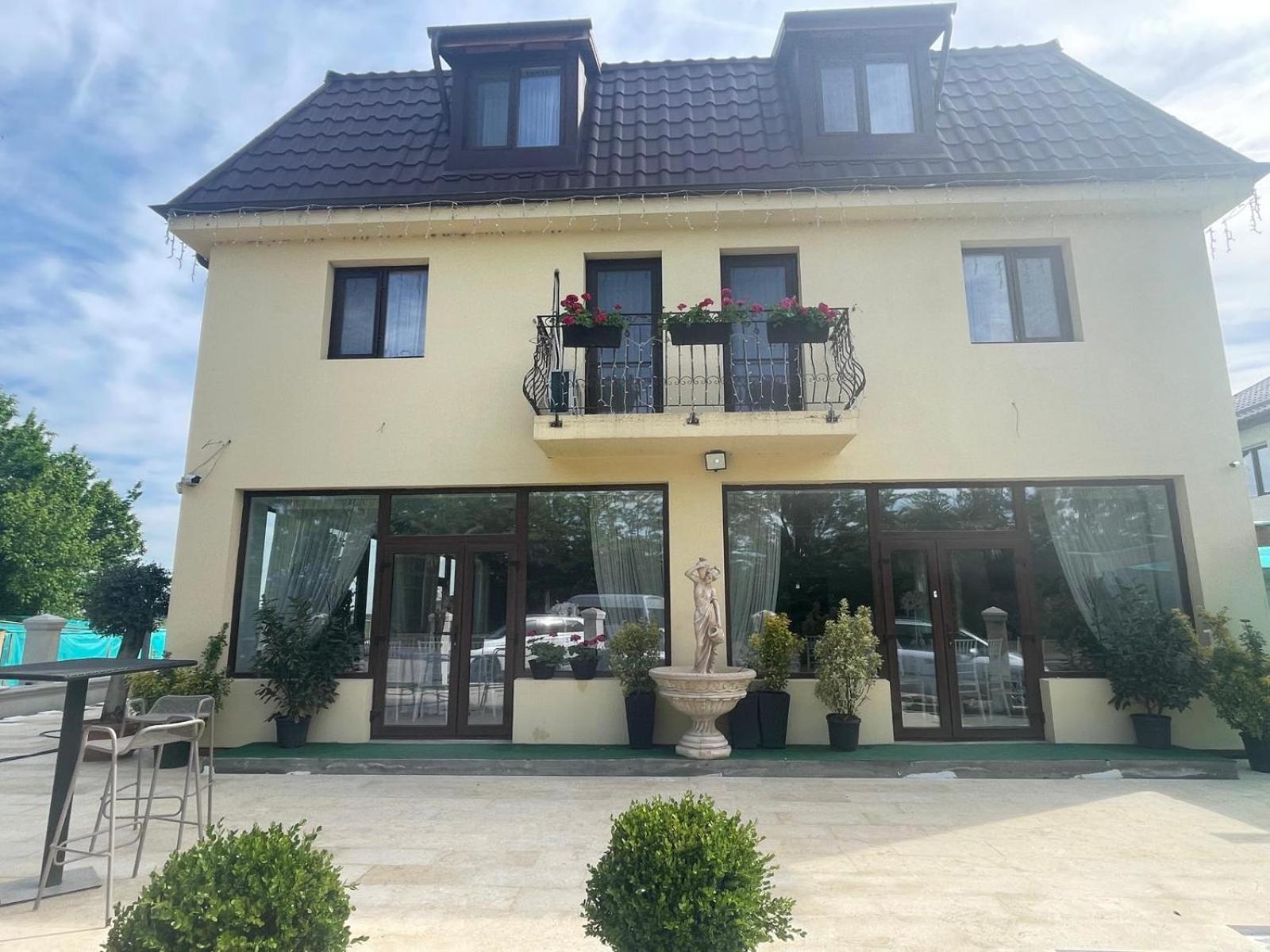 Mihai Palace Buftea 外观 照片